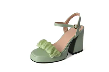 Velika velikost Oversize Velika velikost platforma čevlji Debele Pete Gospe sandale Gub Modni trend Udobno, preprosto in elegantno