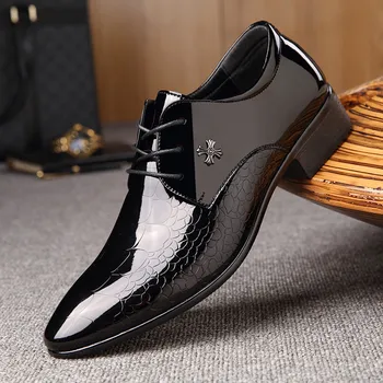 Najnovejši oxford čevlji za moške lakasto usnje poročni čevlji konicami prstov obleko, čevlji za klasično derbies plus velikost 38-48