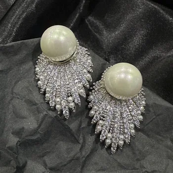 Nov Evropski stil luksuzni pearl listov stud uhani elegantne ženske peneče poroka banket stranka piercing